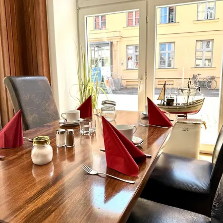 Hotel Am Dom 2*