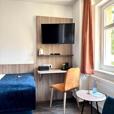 Am Dom Otel