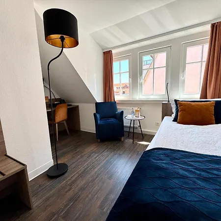 Am Dom Hotel 2*