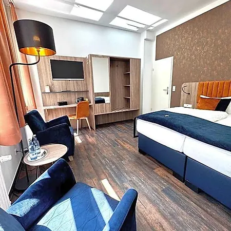 Am Dom Otel Greifswald