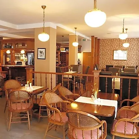 Otel Am Dom