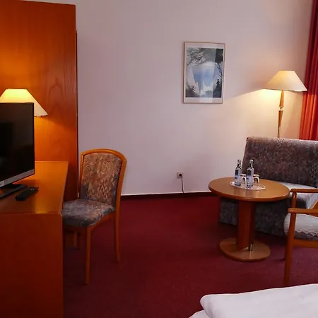 Ξενοδοχείο Am Dom 2*